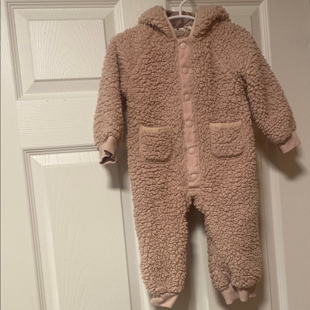Jamie Kay bear suit 🥹. So soft!